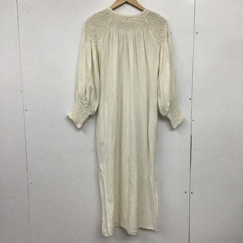 キーラ KIIRA ワンピース ロングスカート FREE 無地 オフホワイト / オフホワイト / レディース USED 古着 中古 10160382