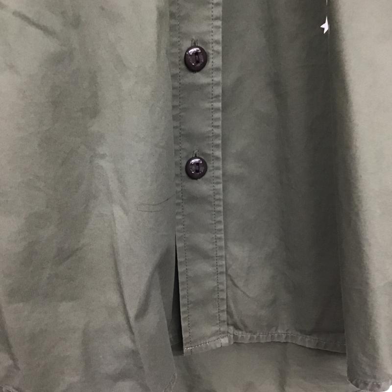 アベイシングエイプ A BATHING APE シャツ、ブラウス 半袖 半袖シャツ プリントシャツ ポケットシャツ M ロゴ、文字 カーキ / カーキ / khaki メンズ USED 古着 中古 10160506