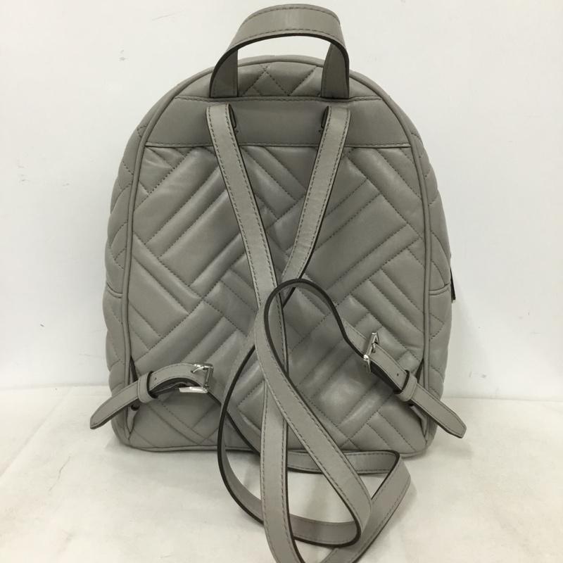 マイケルコース MICHAEL KORS リュックサック、デイパック リュックサック、デイバッグ 35S9SAYB2T キルティングレザー ロゴ、文字 灰 / グレー / gray レディース USED 古着 中古 10160585