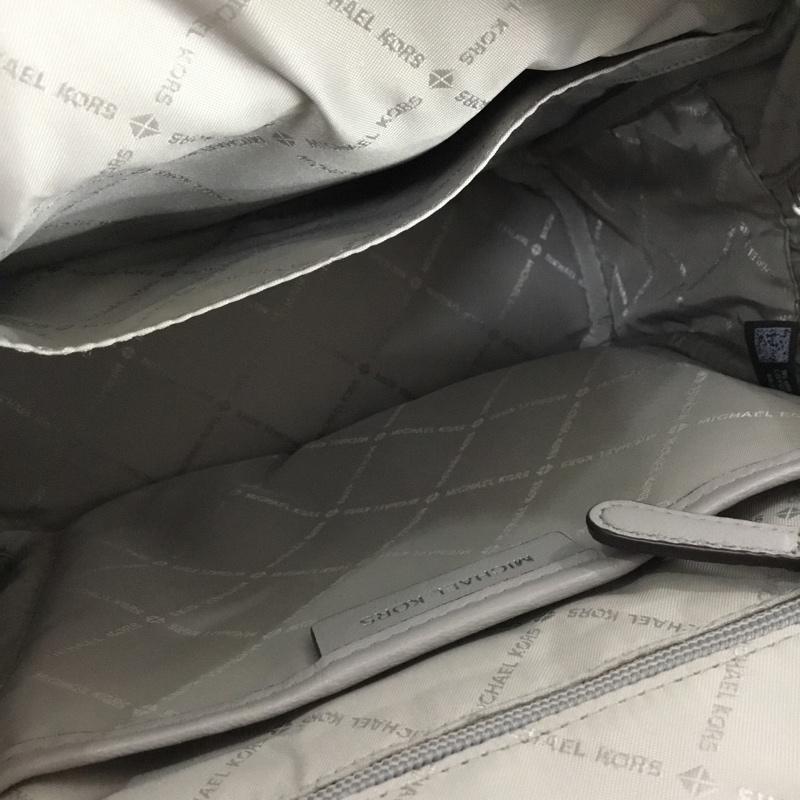 マイケルコース MICHAEL KORS リュックサック、デイパック リュックサック、デイバッグ 35S9SAYB2T キルティングレザー ロゴ、文字 灰 / グレー / gray レディース USED 古着 中古 10160585