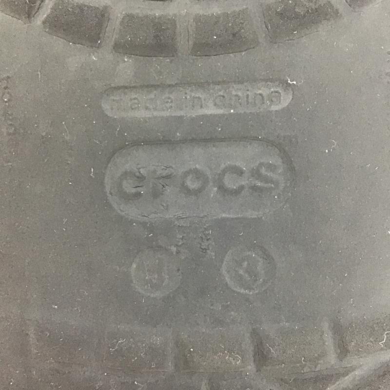 クロックス crocs シューズ シューズ キッズ クロッグ J3 サンダル ロゴ、文字 黒 / ブラック / black ボーイズ USED 古着 中古 10160626