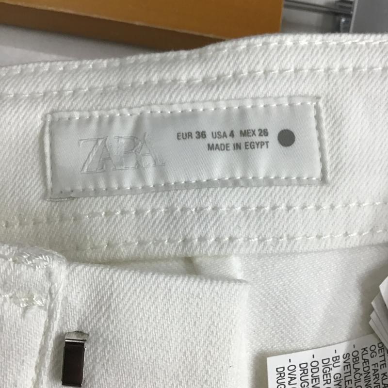 ザラ ZARA パンツ デニム、ジーンズ ホワイトデニム タグ付 36 無地 白 / ホワイト / white レディース USED 古着 中古 10160818