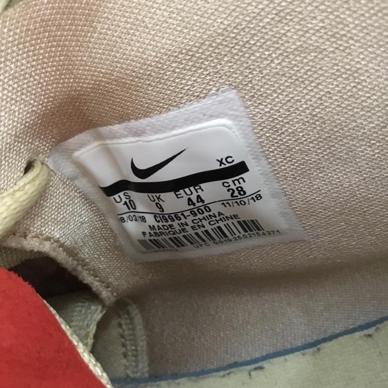 ナイキ NIKE スニーカー スニーカー CI9961-900 KYRIE 5 CONCEPTS TV PE 3 EP 28cm 28.0cm ロゴ、文字 ベージュ / ベージュ / beige X 紫 / パープル / purple メンズ USED 古着 中古 10160826
