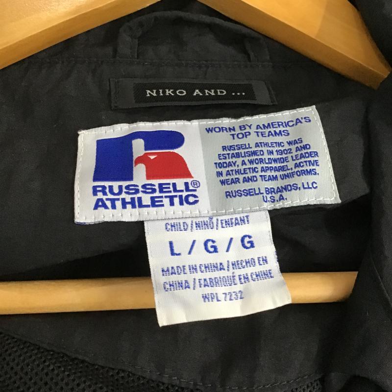 ラッセルアスレティック Russell Athletic ジャケット、上着 ジャンパー、ブルゾン ジップアップジャケット ナイロンジャケット アウター L ロゴ、文字 黒 / ブラック / black メンズ USED 古着 中古 10160930