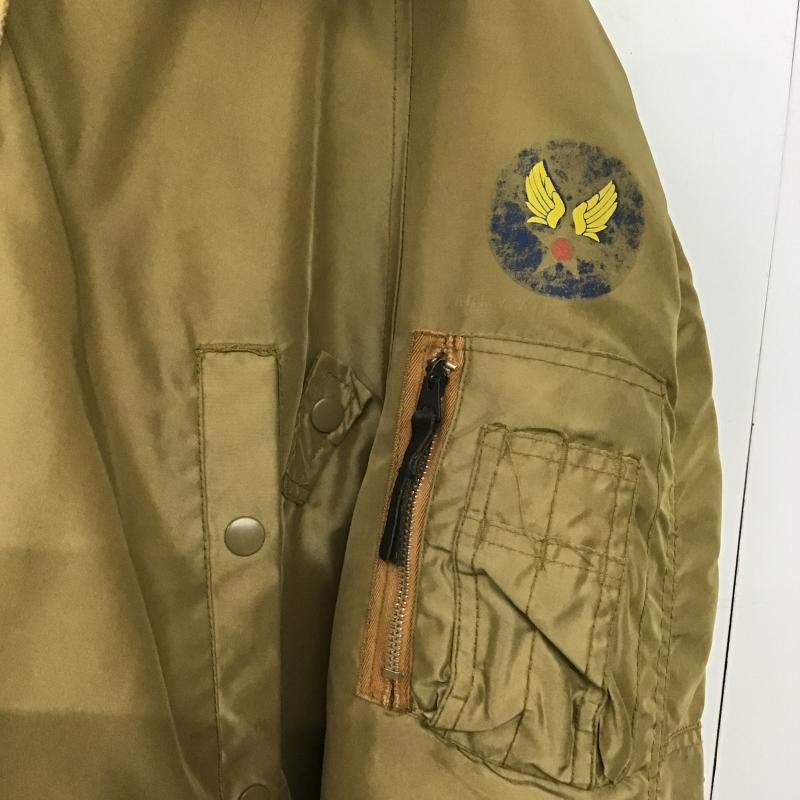 アヴィレックス AVIREX ジャケット、上着 ジャンパー、ブルゾン ジップアップジャケット ナイロンジャケット アウター フライトジャケット L 無地 ベージュ / ベージュ / beige メンズ USED 古着 中古 10160962