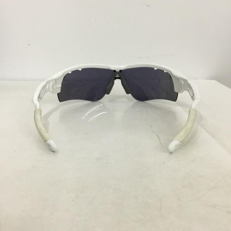 オークリー OAKLEY めがね・サングラス サングラス OO9206-25 RADARLOCK PATH ケース付き ロゴ、文字 白 / ホワイト / white メンズ USED 古着 中古 10161017