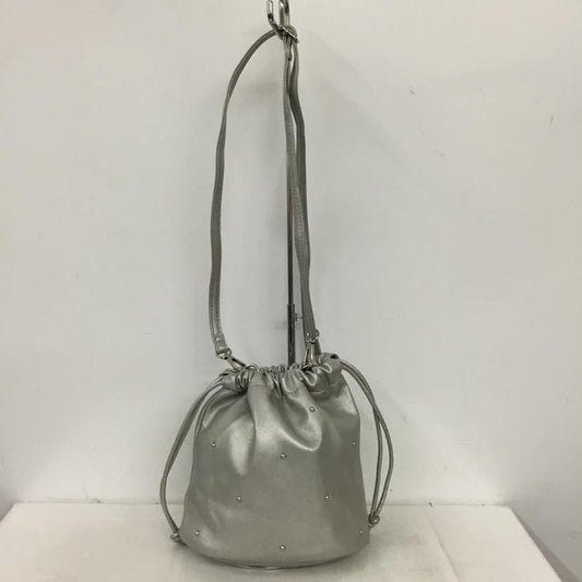 ローリーズファーム LOWRYS FARM ショルダーバッグ ショルダーバッグ LF824095PD スタッズ 巾着バッグ 無地 銀 / シルバー / silver color レディース USED 古着 中古 10161060