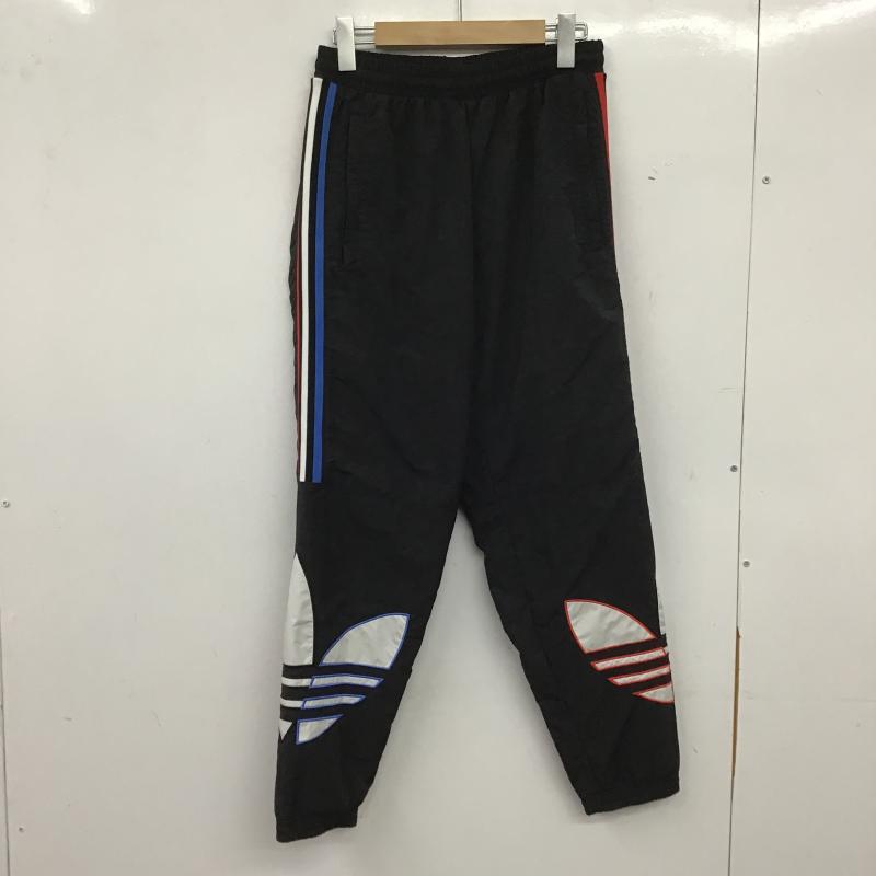 アディダス adidas パンツ ワークパンツ、ペインターパンツ ナイロンパンツ ワイドパンツ カジュアルパンツ ジャージ S ロゴ、文字 黒 / ブラック / black メンズ USED 古着 中古 10161074