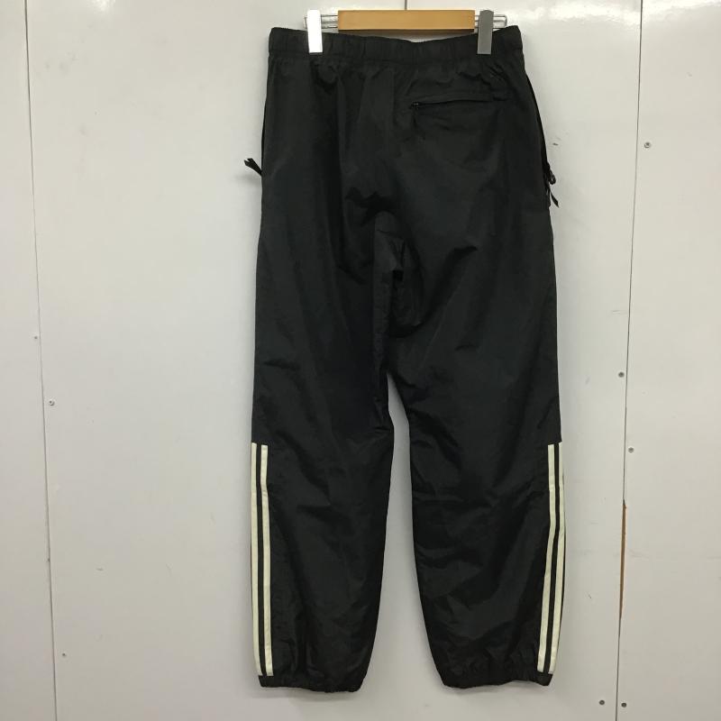 アディダス adidas パンツ ワークパンツ、ペインターパンツ ナイロンパンツ ワイドパンツ カジュアルパンツ M ロゴ、文字 ダークグレー / ダークグレー / メンズ USED 古着 中古 10161093