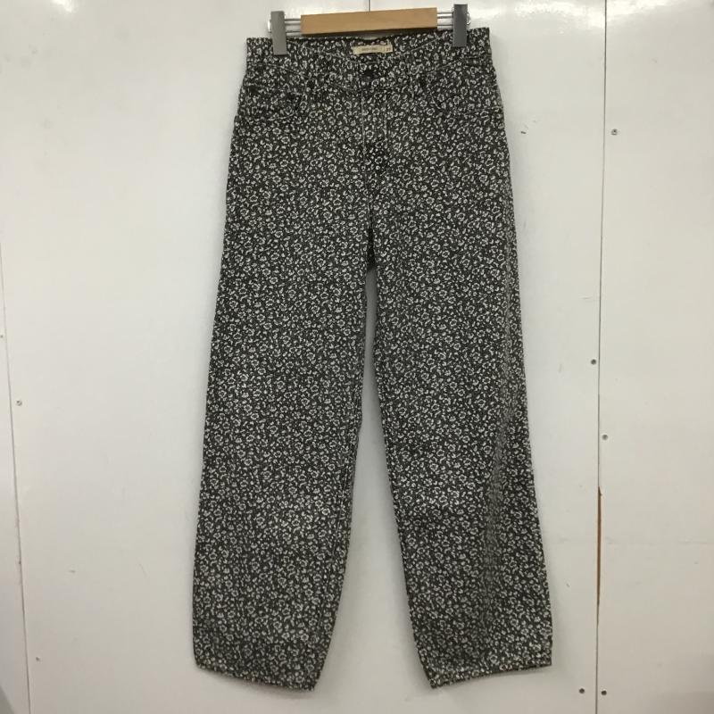 リーバイス Levi s パンツ デニム、ジーンズ CW-3022 W25 L30 花柄 黒 / ブラック / black X 白 / ホワイト / white レディース USED 古着 中古 10161219