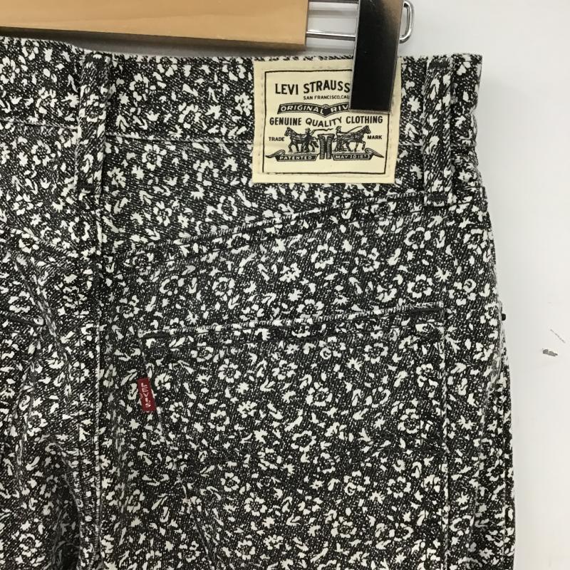 リーバイス Levi s パンツ デニム、ジーンズ CW-3022 W25 L30 花柄 黒 / ブラック / black X 白 / ホワイト / white レディース USED 古着 中古 10161219