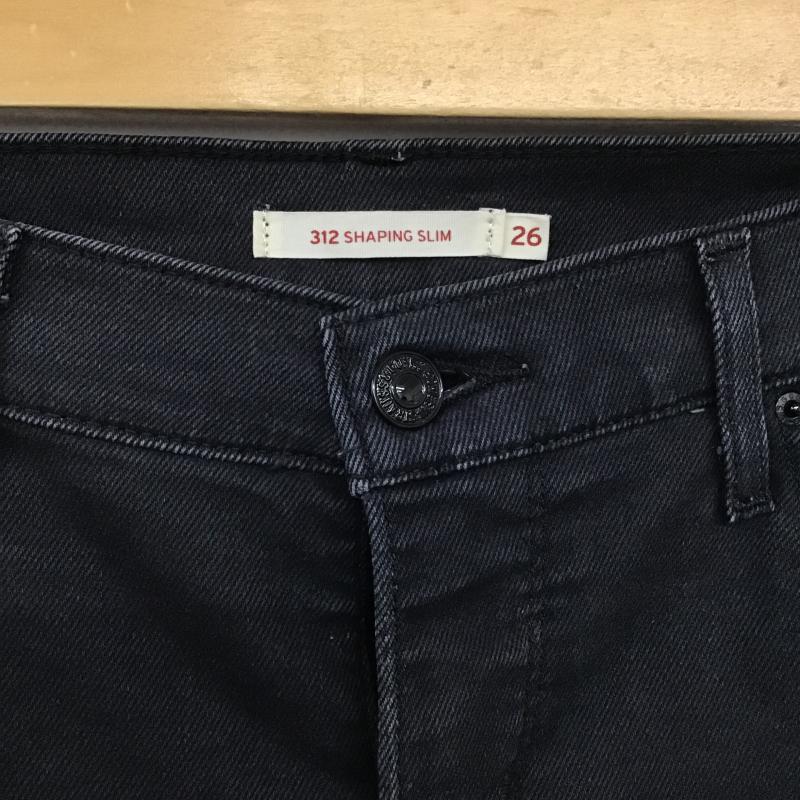 リーバイストラウスアンドコー Levi Strauss & co. パンツ デニム、ジーンズ デニムパンツ スリムパンツ カジュアルパンツ ストレッチパンツ 26インチ 無地 ダークグレー / ダークグレー / レディース USED 古着 中古 10161231