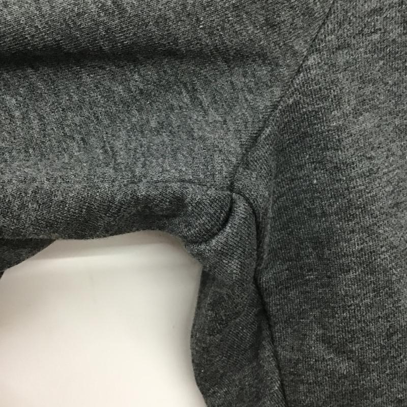アディダス adidas パンツ ショートパンツ ショートパンツ ハーフパンツ カジュアルパンツ M ロゴ、文字 ダークグレー / ダークグレー / メンズ USED 古着 中古 10161344