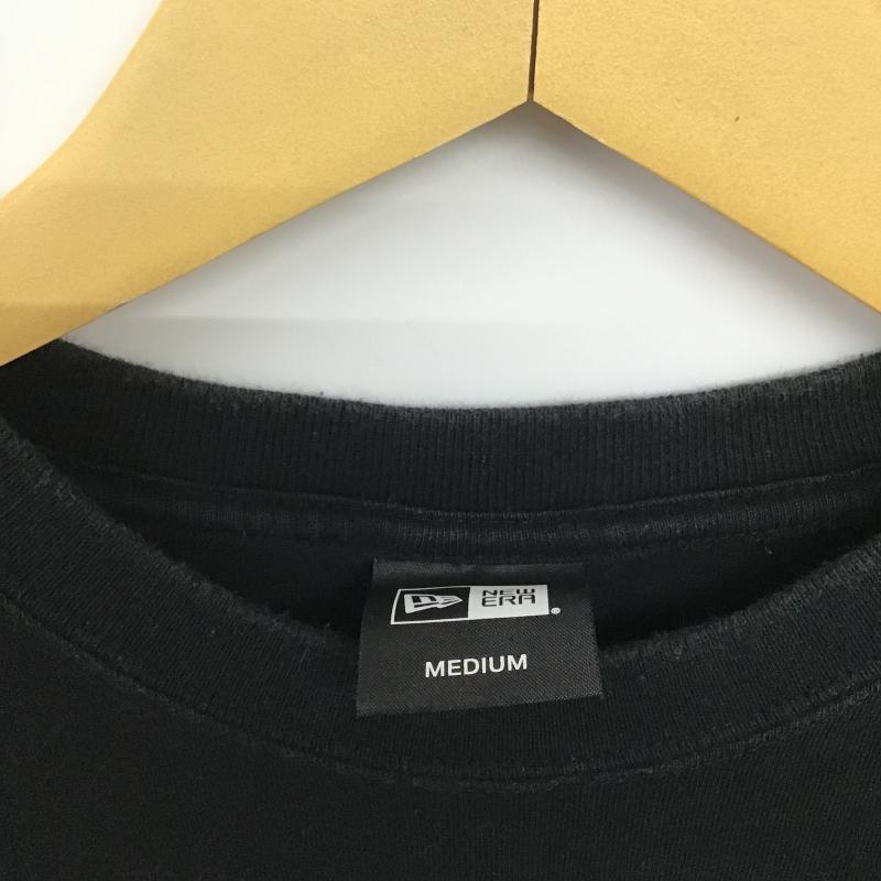 ニューエラ NEW ERA Tシャツ 半袖 半袖カットソー プリントTシャツ クルーネックカットソー M ロゴ、文字 黒 / ブラック / black メンズ USED 古着 中古 10161351