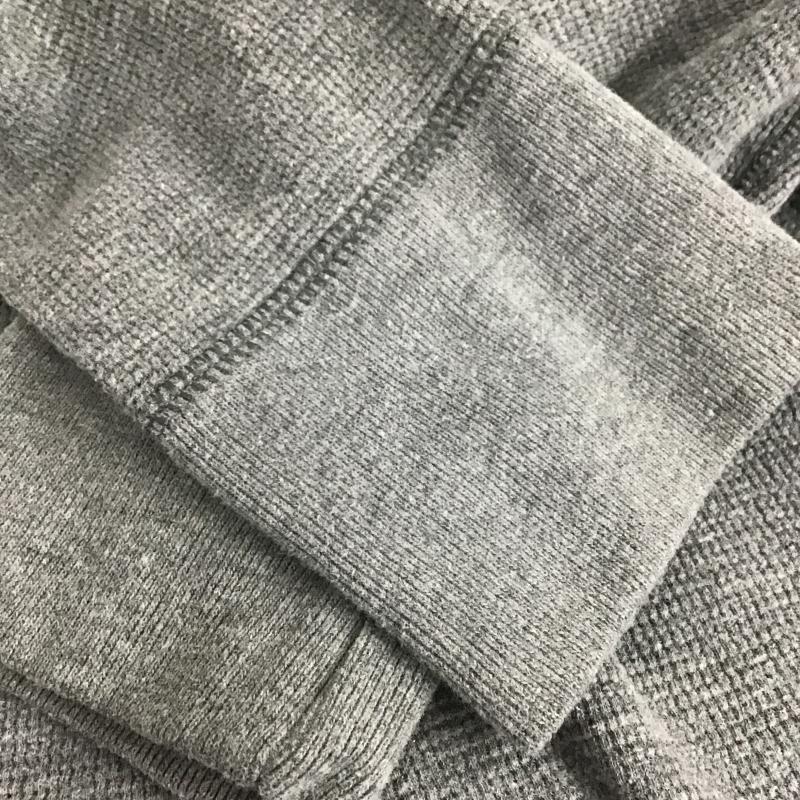 アバクロンビーアンドフィッチ ABERCROMBIE&FITCH カットソー 長袖 長袖カットソー 刺繍カットソー クルーネック M ロゴ、文字 灰 / グレー / gray メンズ USED 古着 中古 10161352