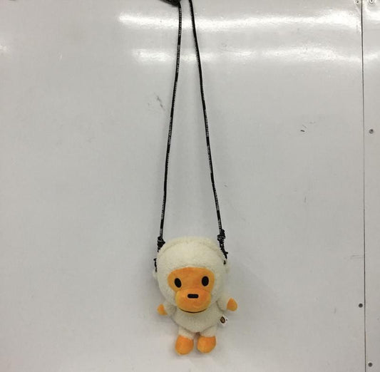 アベイシングエイプ A BATHING APE ショルダーバッグ ショルダーバッグ BABY MILO FAUX FUR PLUSH DOLL MOBILE PHONE BAG ぬいぐるみ型モバイルバッグ キャラクター オフホワイト / オフホワイト / メンズ USED 古着 中古 10161401