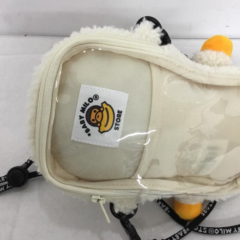 アベイシングエイプ A BATHING APE ショルダーバッグ ショルダーバッグ BABY MILO FAUX FUR PLUSH DOLL MOBILE PHONE BAG ぬいぐるみ型モバイルバッグ キャラクター オフホワイト / オフホワイト / メンズ USED 古着 中古 10161401