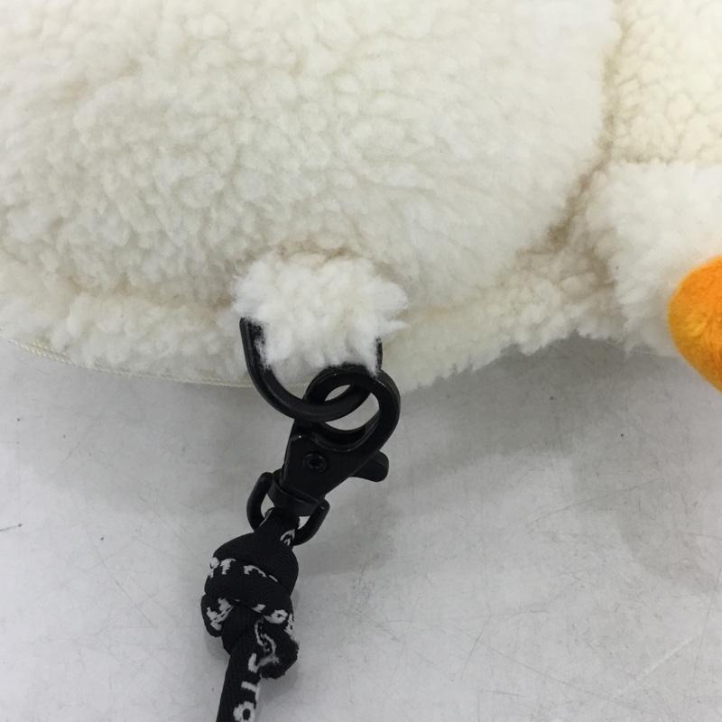 アベイシングエイプ A BATHING APE ショルダーバッグ ショルダーバッグ BABY MILO FAUX FUR PLUSH DOLL MOBILE PHONE BAG ぬいぐるみ型モバイルバッグ キャラクター オフホワイト / オフホワイト / メンズ USED 古着 中古 10161401