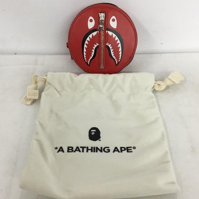 アベイシングエイプ A BATHING APE 財布 コンパクト財布 SHARK LEATHER COIN CASE  赤 / レッド / red メンズ USED 古着 中古 10161402