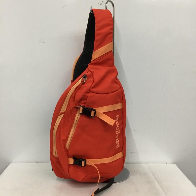 パタゴニア patagonia ボディバッグ ボディバッグ Atom 8L ワンショルダーバッグ スリングバッグ ロゴ、文字 赤 / レッド / red X 橙 / オレンジ / orange メンズ USED 古着 中古 10161434