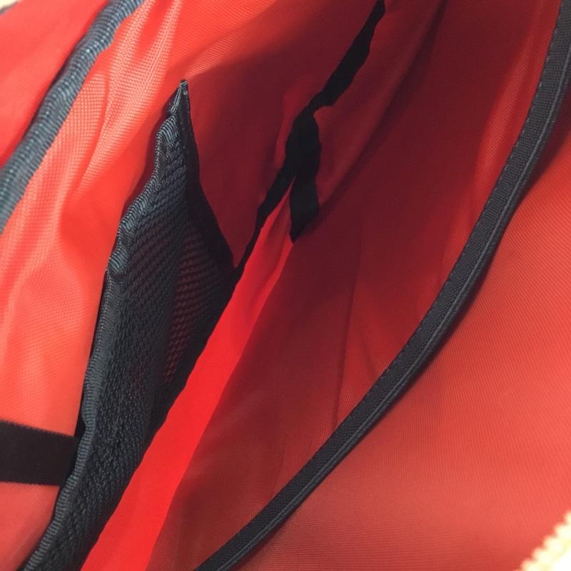 パタゴニア patagonia ボディバッグ ボディバッグ Atom 8L ワンショルダーバッグ スリングバッグ ロゴ、文字 赤 / レッド / red X 橙 / オレンジ / orange メンズ USED 古着 中古 10161434