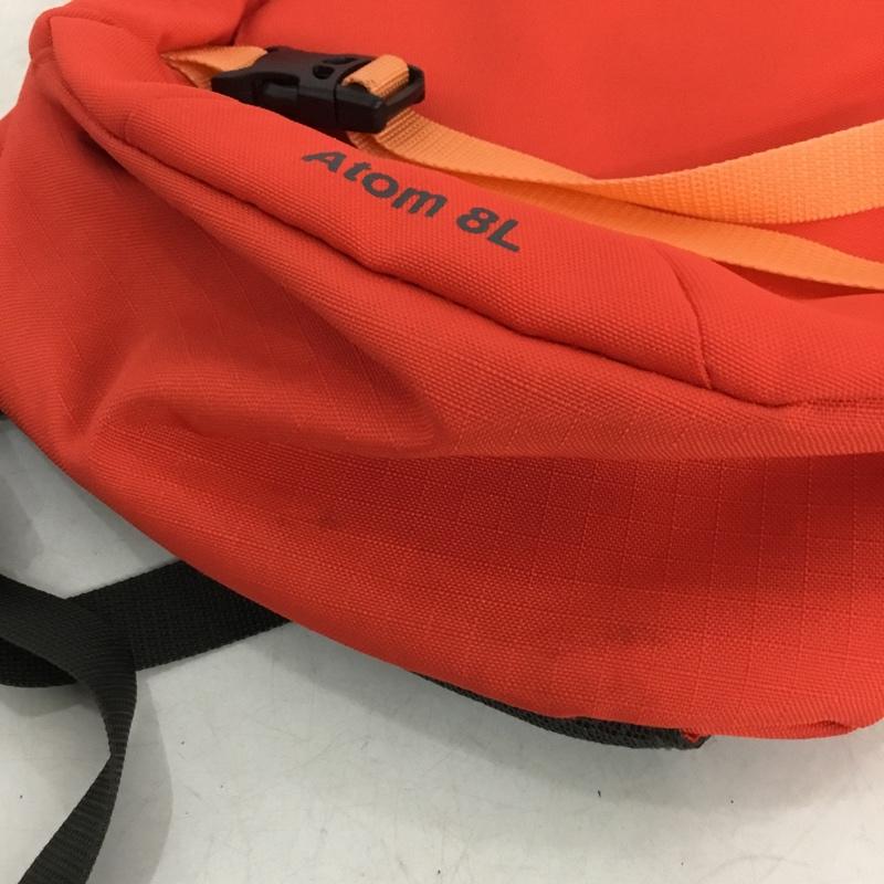 パタゴニア patagonia ボディバッグ ボディバッグ Atom 8L ワンショルダーバッグ スリングバッグ ロゴ、文字 赤 / レッド / red X 橙 / オレンジ / orange メンズ USED 古着 中古 10161434