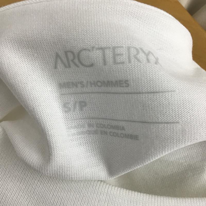 アークテリクス ARC TERYX Tシャツ 半袖 半袖カットソー プリントTシャツ クルーネックカットソー S ロゴ、文字 白 / ホワイト / white メンズ USED 古着 中古 10161448