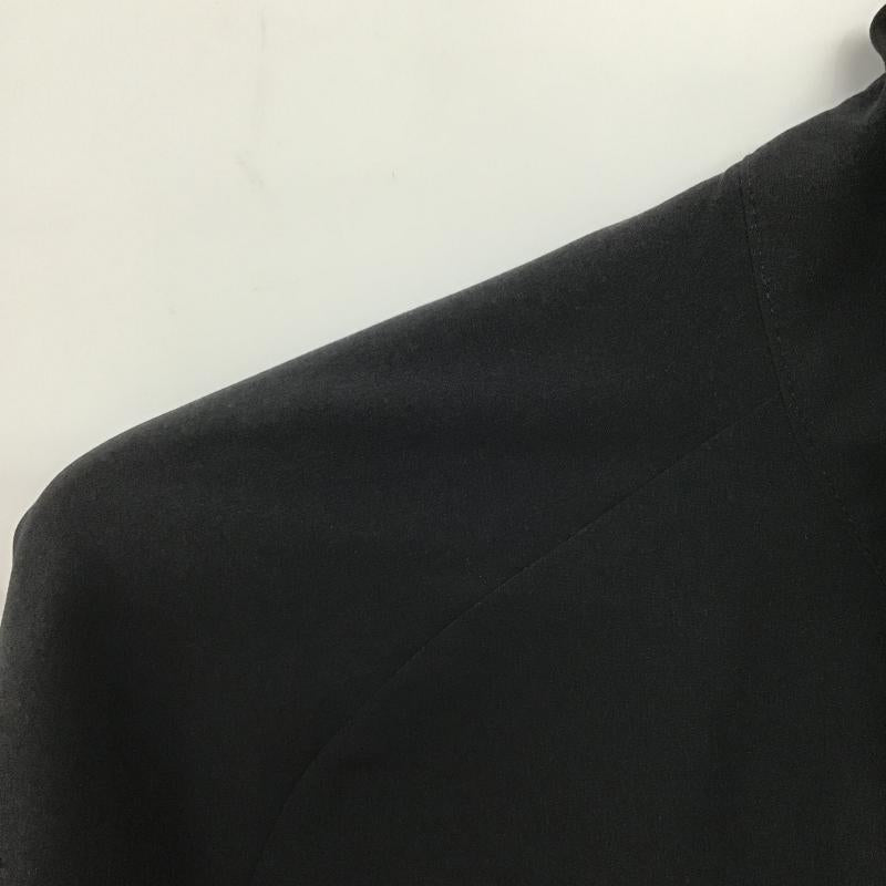 アンダーアーマー UNDER ARMOUR ジャケット、上着 ジャンパー、ブルゾン ジップアップジャケット アウター ジャージ M ロゴ、文字 黒 / ブラック / black メンズ USED 古着 中古 10161461