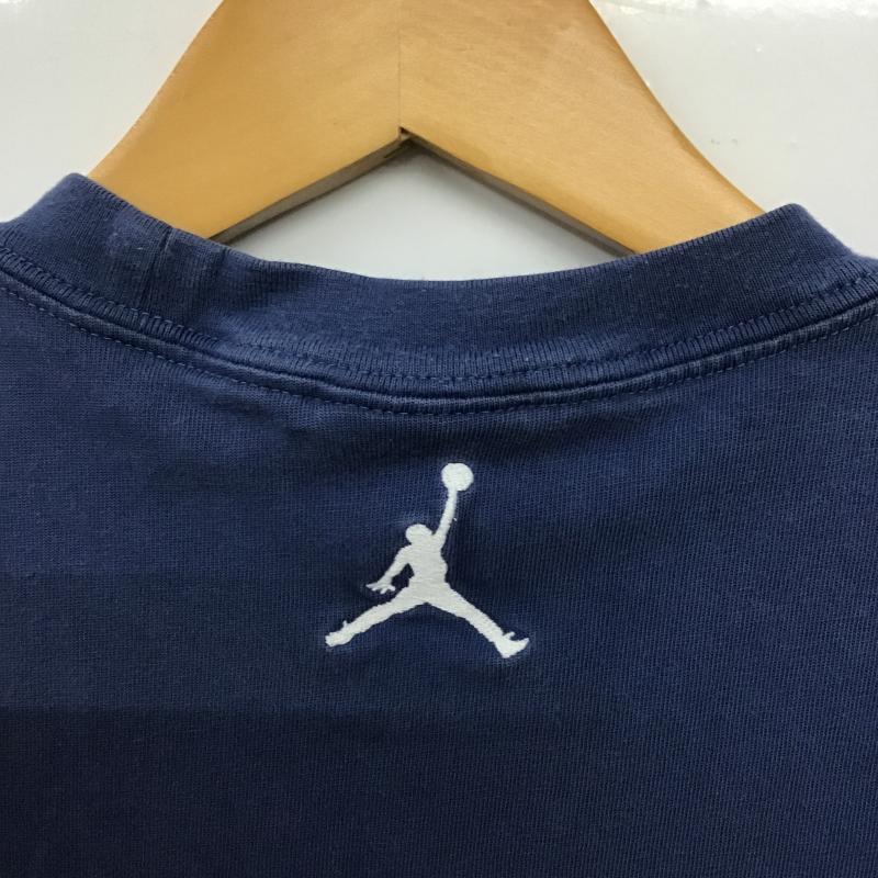 エアジョーダン AIR JORDAN Tシャツ 半袖 半袖カットソー プリントTシャツ クルーネックカットソー M ロゴ、文字 紺 / ネイビー / navy メンズ USED 古着 中古 10161486