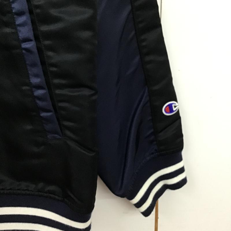 チャンピオン Champion ジャケット、上着 ジャンパー、ブルゾン ナイロンジャケット スタジャン アウター S ロゴ、文字 黒 / ブラック / black X 紺 / ネイビー / navy メンズ USED 古着 中古 10161520