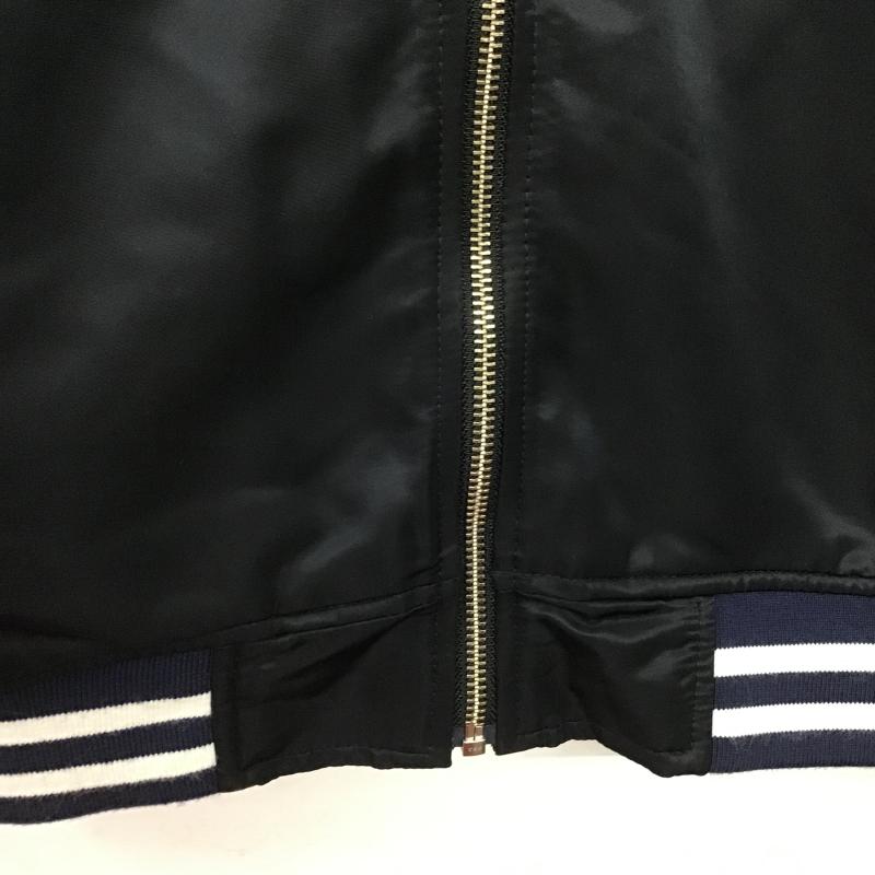 チャンピオン Champion ジャケット、上着 ジャンパー、ブルゾン ナイロンジャケット スタジャン アウター S ロゴ、文字 黒 / ブラック / black X 紺 / ネイビー / navy メンズ USED 古着 中古 10161520