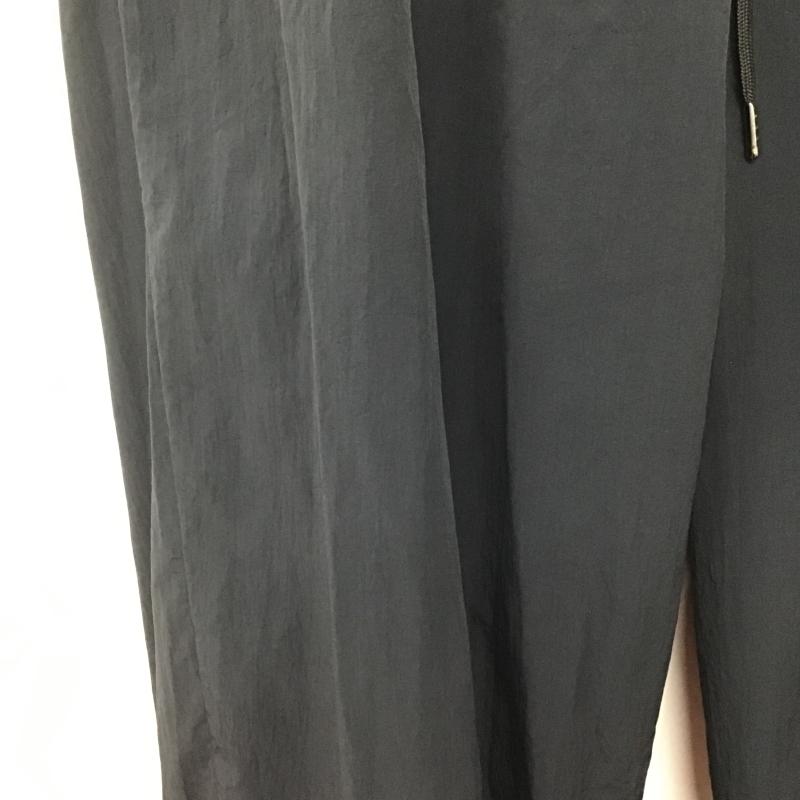 アイテムズ アーバンリサーチ ITEMS URBAN RESEARCH パンツ ワークパンツ、ペインターパンツ ワイドパンツ ナイロンパンツ カジュアルパンツ L 無地 ダークグレー / ダークグレー / メンズ USED 古着 中古 10161532