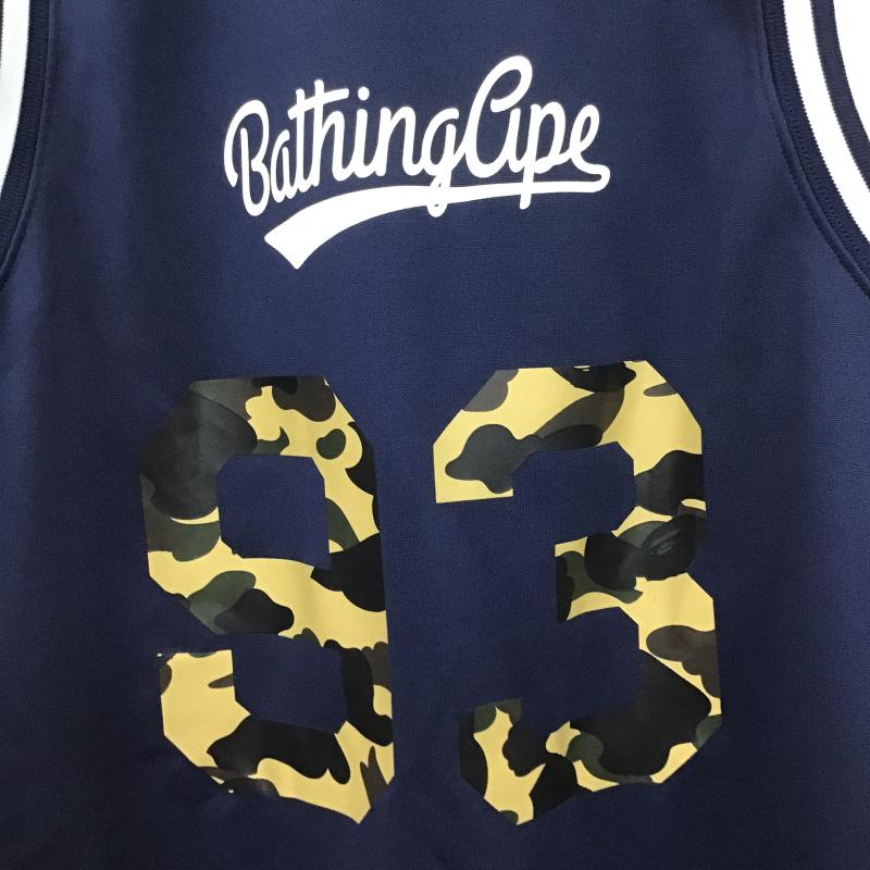 アベイシングエイプ A BATHING APE タンクトップ タンクトップ タンクトップ ノースリーブカットソー クルーネック L ロゴ、文字 紺 / ネイビー / navy メンズ USED 古着 中古 10161538