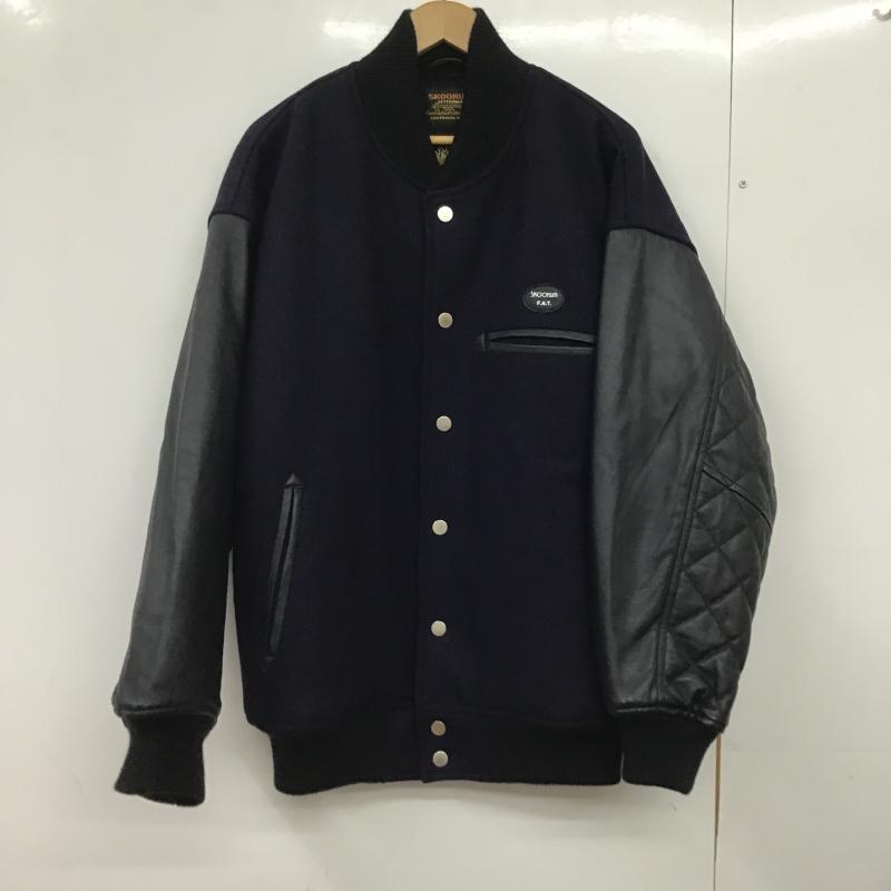 エフエイティー FAT ジャケット、上着 ジャンパー、ブルゾン スタジャン アウター フロントボタン ロゴ、文字 紺 / ネイビー / navy メンズ USED 古着 中古 10161646