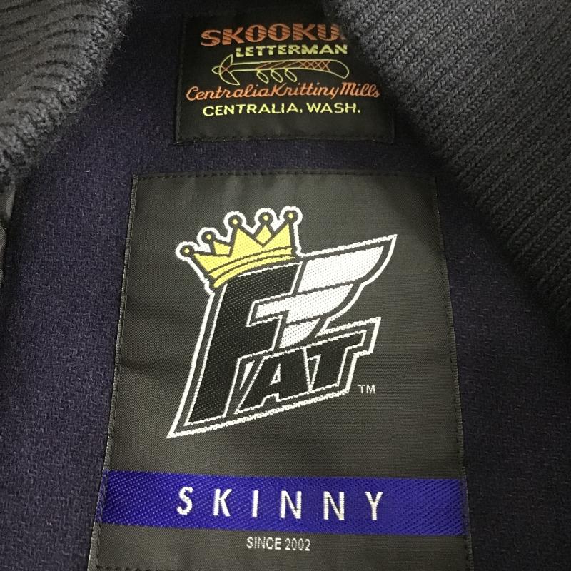 エフエイティー FAT ジャケット、上着 ジャンパー、ブルゾン スタジャン アウター フロントボタン ロゴ、文字 紺 / ネイビー / navy メンズ USED 古着 中古 10161646