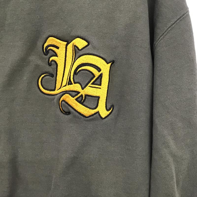 エクストララージ XLARGE トレーナー 長袖 長袖トレーナー スウェット クルーネック プルオーバー M ロゴ、文字 カーキ / カーキ / khaki メンズ USED 古着 中古 10161696