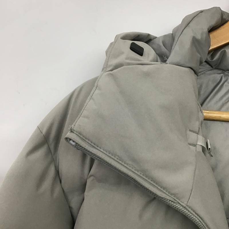 ユニクロ UNIQLO ジャケット、上着 ジャンパー、ブルゾン 311-449725 シームレスダウンパーカ アウター XL 無地 灰 / グレー / gray メンズ USED 古着 中古 10161708