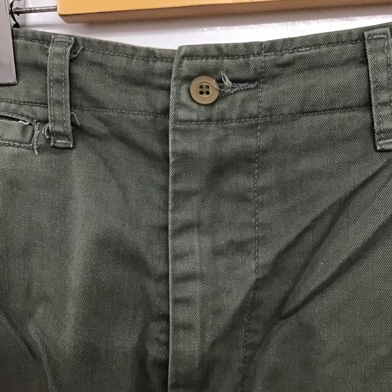 レッドサンド REDSAND パンツ ショートパンツ ショートパンツ ハーフパンツ カジュアルパンツ 33インチ ロゴ、文字 カーキ / カーキ / khaki メンズ USED 古着 中古 10161714