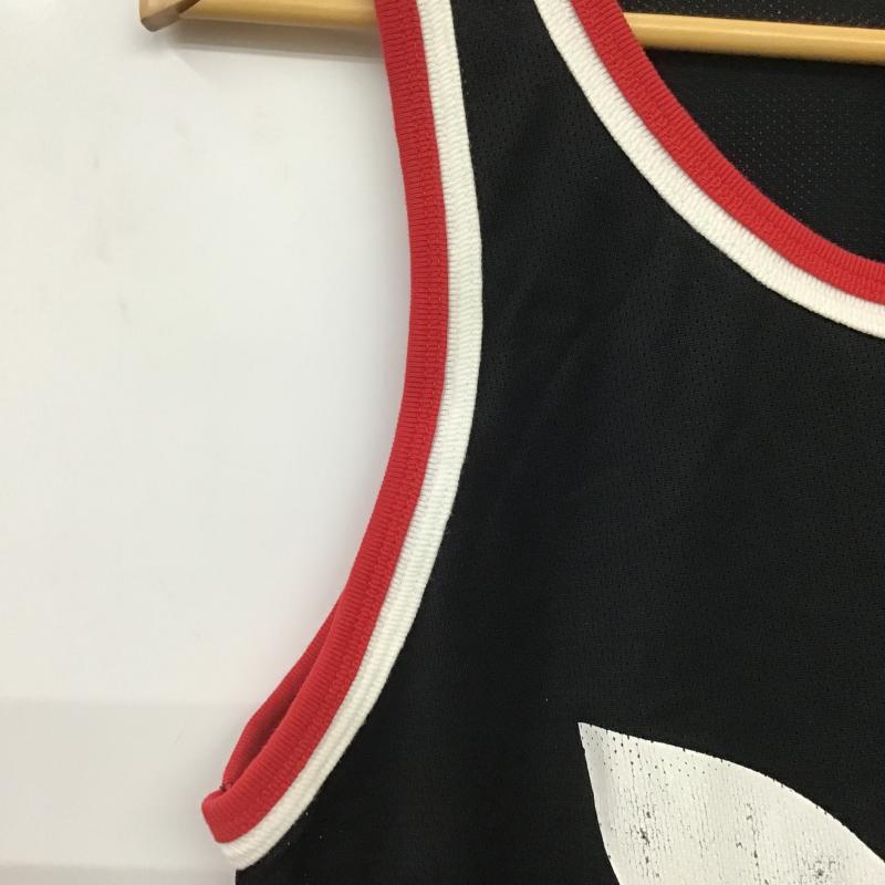 アディダス adidas タンクトップ タンクトップ タンクトップ スポーツウェア L ロゴ、文字 黒 / ブラック / black メンズ USED 古着 中古 10161735