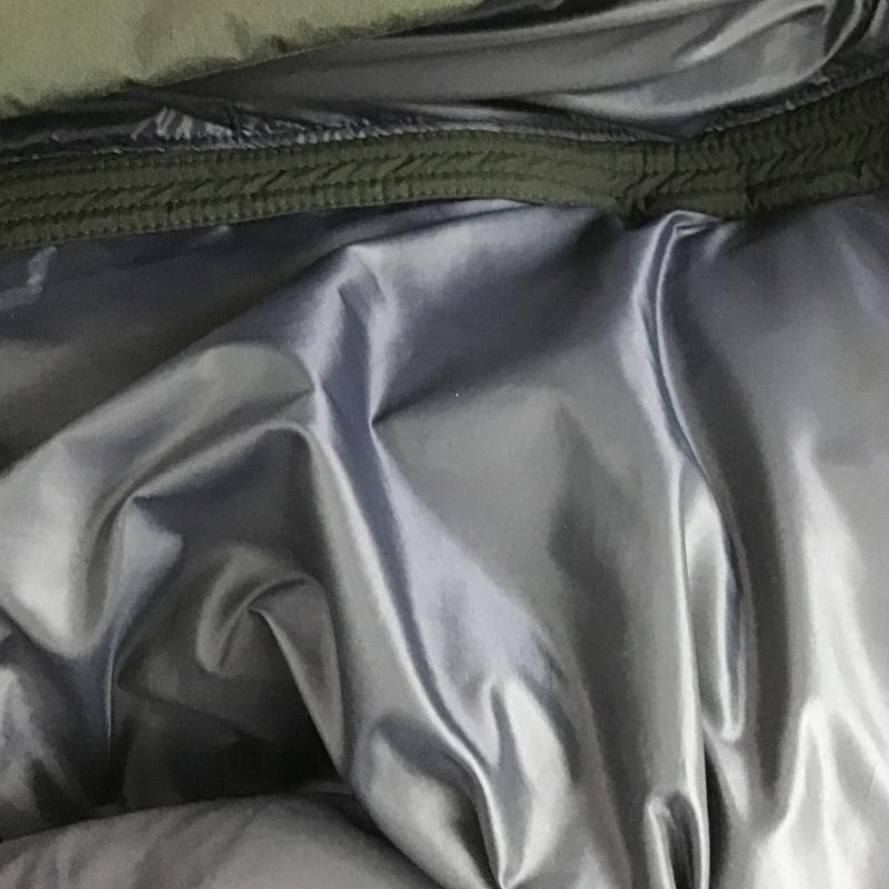 ユニクロ UNIQLO ジャケット、上着 ジャンパー、ブルゾン ジップアップジャケット ダウンジャケット アウター L 無地 ダークグレー / ダークグレー / メンズ USED 古着 中古 10161903