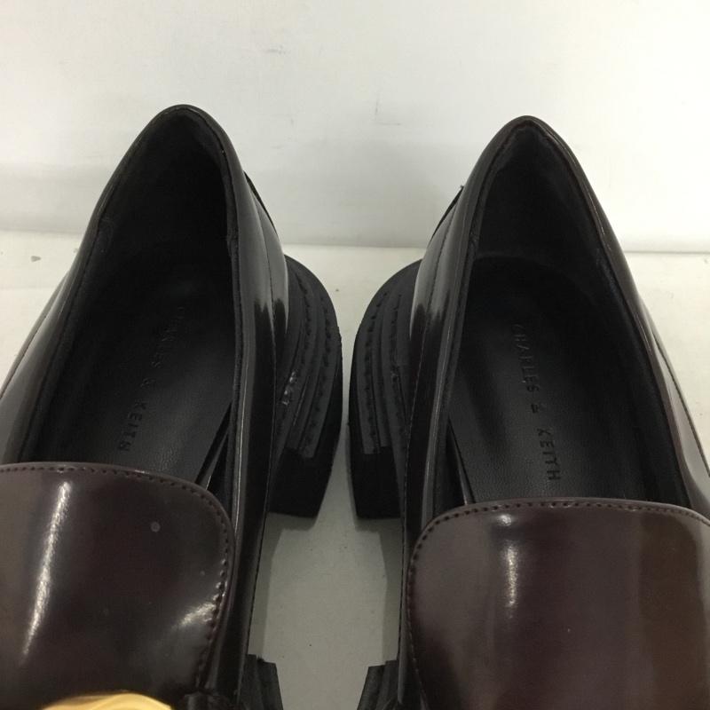 チャールズアンドキース charles&keith ローファー ローファー 70900399 ペルリーネ チャンキーチェーンローファー 38 無地 マルチカラー / マルチカラー / multicolor レディース USED 古着 中古 10161933
