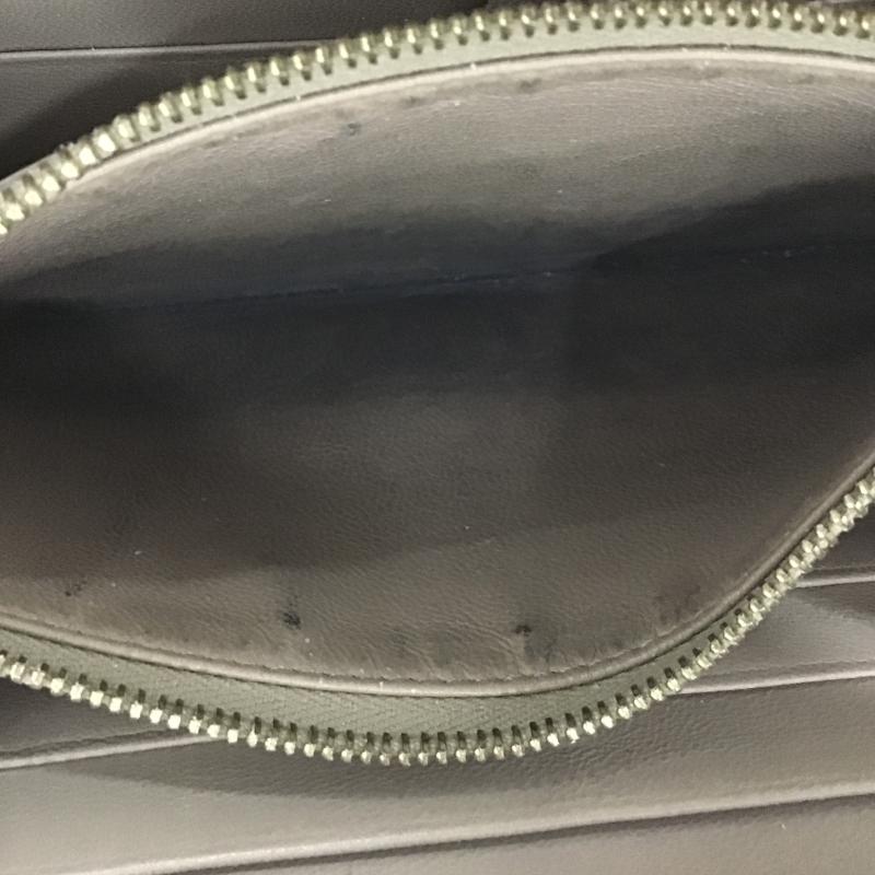 セリーヌ CELINE 財布 長財布 ラウンドファスナー ロゴ、文字 紺 / ネイビー / navy レディース USED 古着 中古 10161984