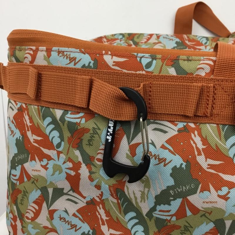 ナンガ NANGA バッグ バッグ JAGUY MULTI GEAR CONTAINER L アウトドアバッグ 総柄 マルチカラー / マルチカラー / multicolor メンズ USED 古着 中古 10161997
