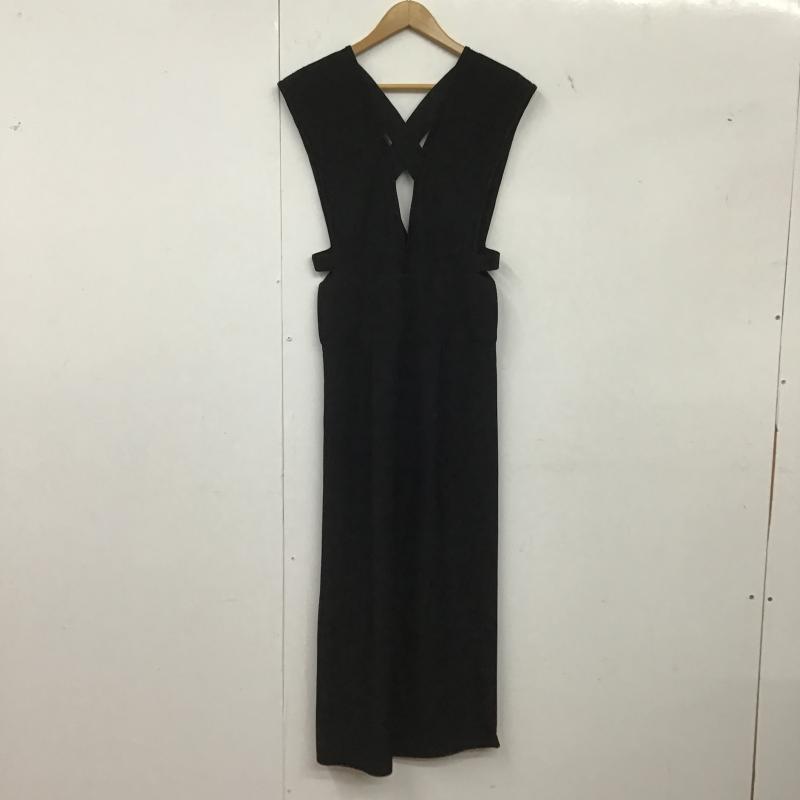 オズモーシスロフ OSMOSISLOAF ワンピース ロングスカート 597240-666K ストライプサロペットニットスカート ONE SIZE 無地 黒 / ブラック / black レディース USED 古着 中古 10162025
