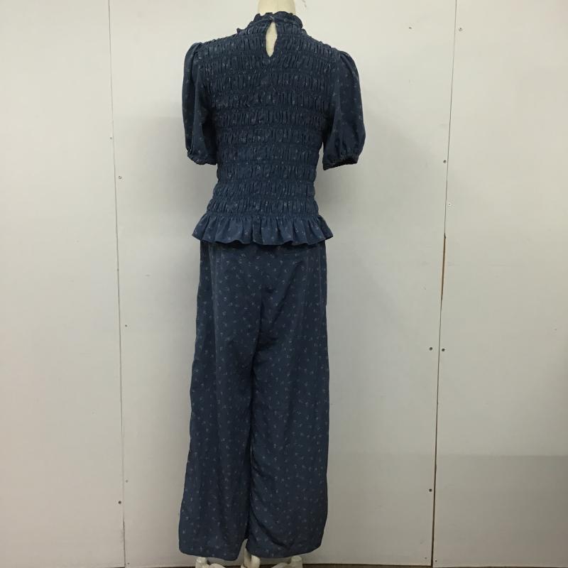 アースミュージックアンドエコロジー earth music&ecology セットアップ セットアップ 総柄 紺 / ネイビー / navy レディース USED 古着 中古 10162086