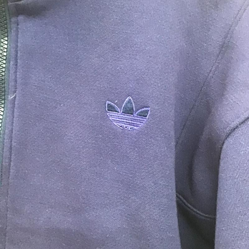 アディダス adidas ジャケット、上着 ジャンパー、ブルゾン ジップアップジャケット アウター スポーツウェア L ロゴ、文字 紺 / ネイビー / navy メンズ USED 古着 中古 10162099
