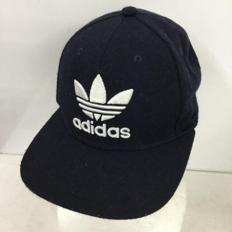 アディダス adidas 帽子 キャップ ONE SIZE ロゴ、文字 紺 / ネイビー / navy メンズ USED 古着 中古 10162173