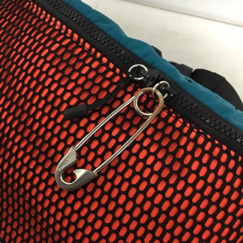 パメオポーズ PAMEO POSE ウエストバッグ ウエストバッグ 2319219002 Noble Carpenter Bumbag ロゴ、文字 マルチカラー / マルチカラー / multicolor レディース USED 古着 中古 10162194