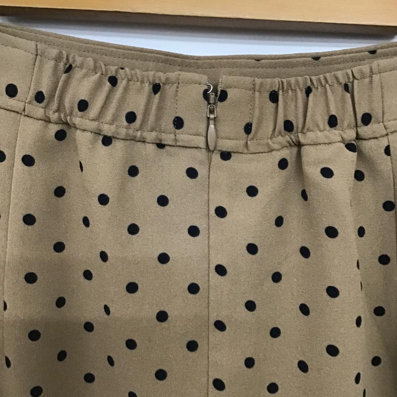 グリーンレーベルリラクシング green label relaxing スカート ロングスカート 3624-169-2183 マーメイドラインスカート ドット ベージュ / ベージュ / beige レディース USED 古着 中古 10162362