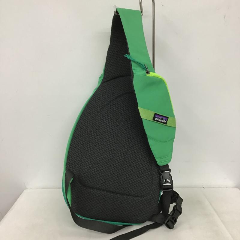 パタゴニア patagonia ボディバッグ ボディバッグ STY48260SP15 アトムスリング 8L ショルダーバッグ ワンショルダー タグ付き ロゴ、文字 緑 / グリーン / green メンズ USED 古着 中古 10162408